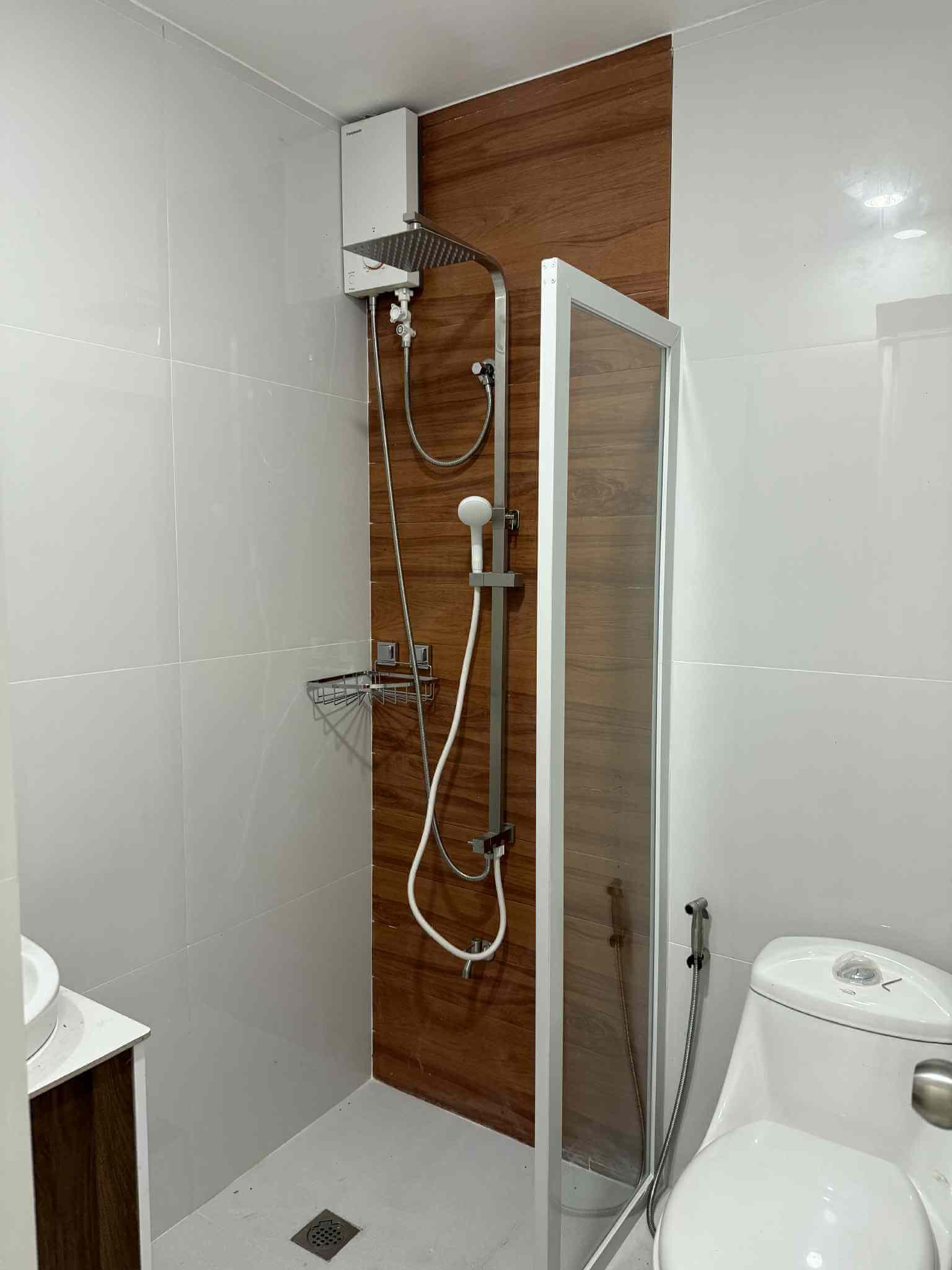Airbnb General Santos City bathroom
