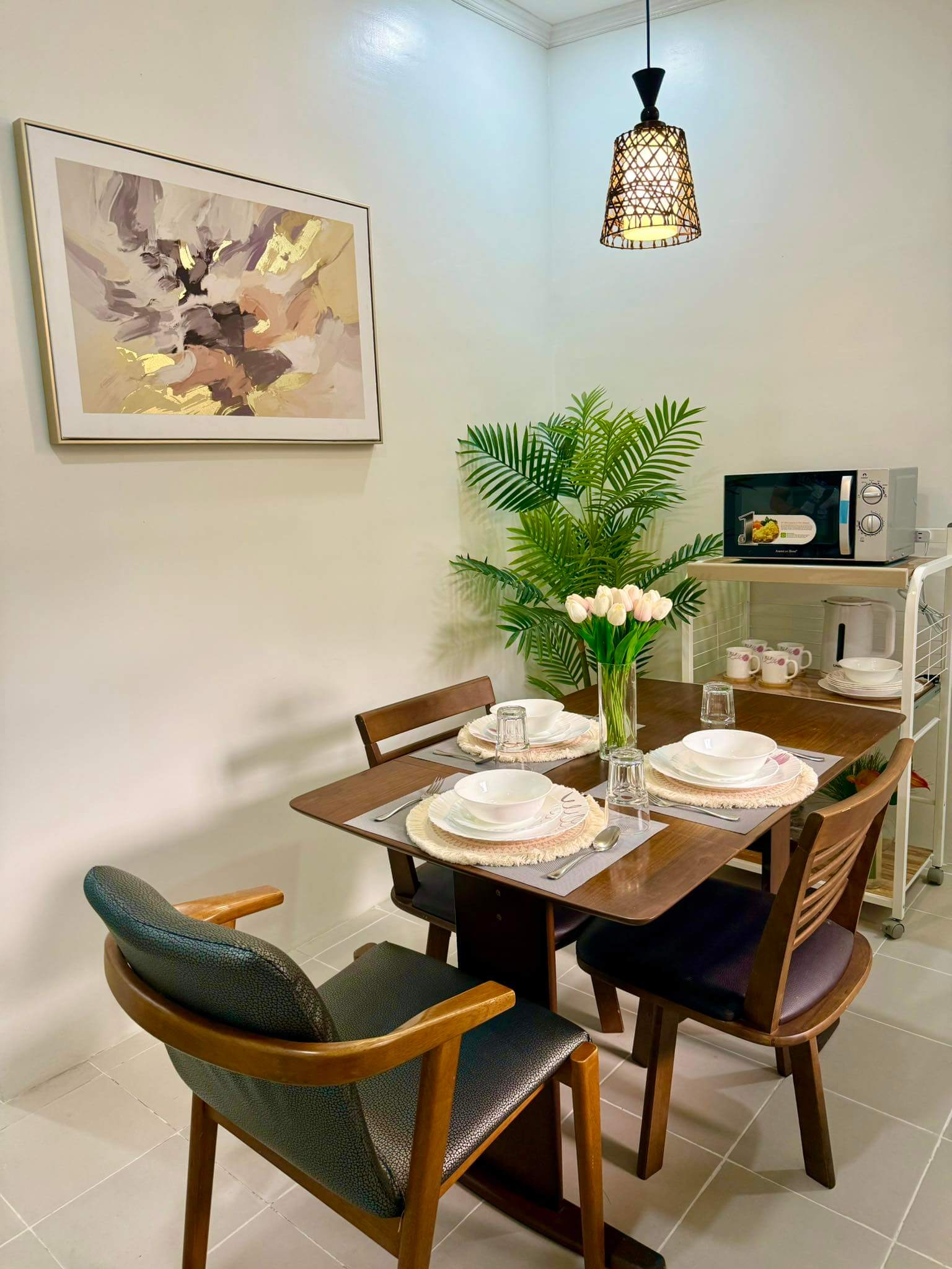 Short-term rental General Santos City kitchen and dining area